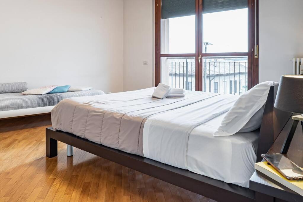 Broletto Park Apartment - Affitti Brevi Italia Лекко Экстерьер фото